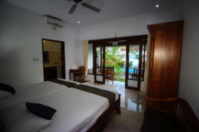 Pantai Bungalow Lembongan Island